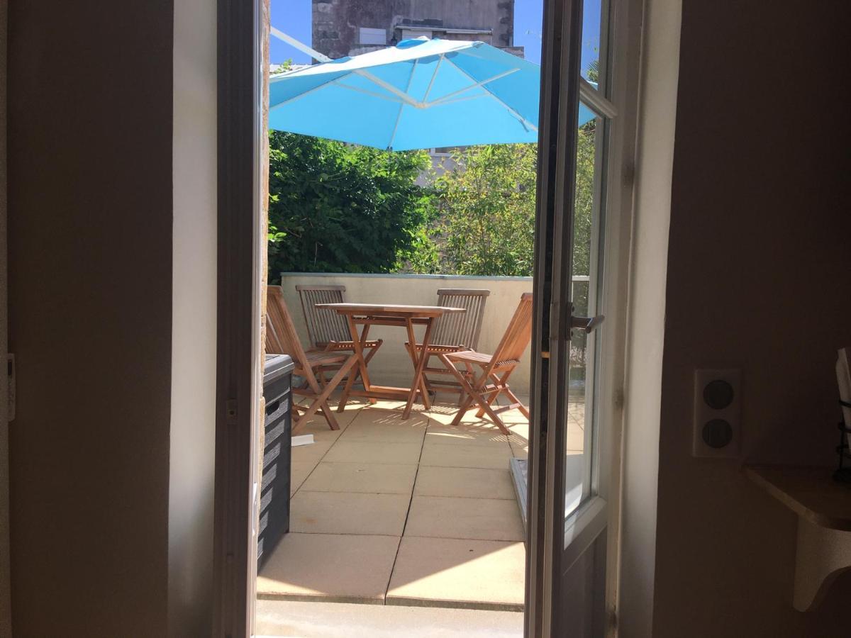 L Appart Des Cloutiers, Terrasse De 25M2 La Rochelle  Luaran gambar